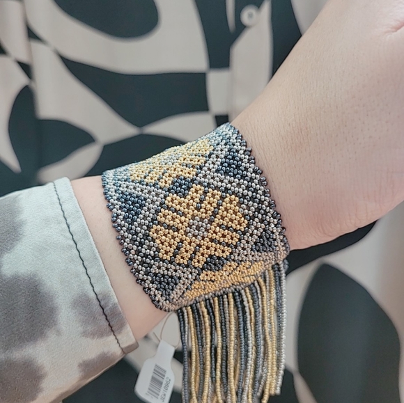 Fringe Bracelet Gold Gray Platinum - Picture 4 of 6